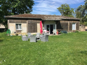 Studio charmant à Poligny de 80 m² avec vue sur jardin